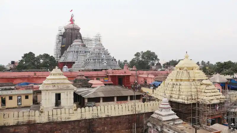 Puri Jagannath Temple History: हवा के विपरीत लहराता ध्वज और 18 आक्रमणों का सच! जानिए 1000 साल पुराने इस धाम का रहस्य